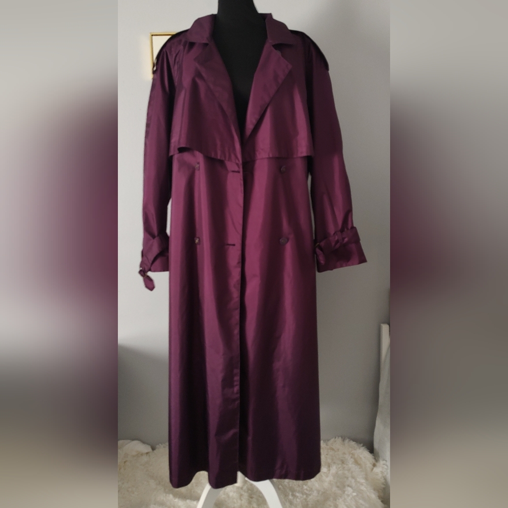 Gallery Mint Condition Purple Trench Coat ! Smoke free, no pets
